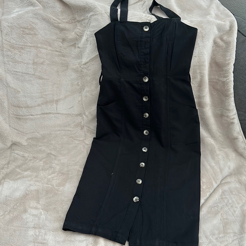 Forever 21 Button Down Front Black dress. Size XS - shoulder straps.